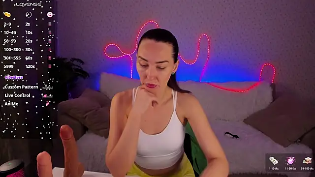 Lilith Sora online show from April 2026 07:50:02 PM