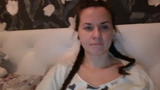 GiaaCaranggi online show from February 2026 07:40:01 PM