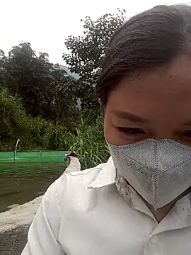 nat-tri online show from November 2025 02:28:02 AM