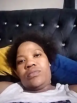 CaramelBoootie online show from November 2025 05:53:01 PM