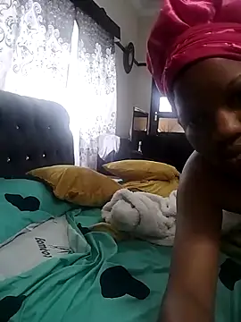 Snapshot of CaramelBoootie chatting on January 2026 04:50:02 AM CaramelBoootie online show from January 2026 04:50:02 AM