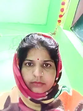 Snapshot of Karishma_cute chatting on November 2025 01:47:01 AM Karishma cute online show from November 2025 01:47:01 AM