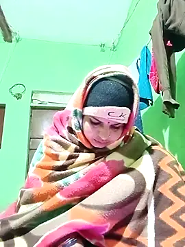 Snapshot of Karishma_cute chatting on November 2025 05:30:01 PM Karishma cute online show from November 2025 05:30:01 PM