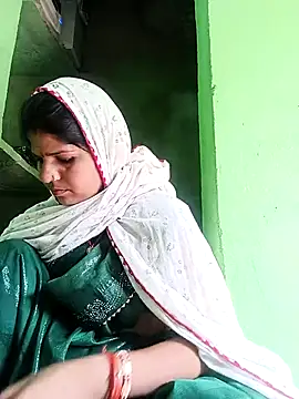 Snapshot of Karishma_cute chatting on November 2025 09:47:02 AM Karishma cute online show from November 2025 09:47:02 AM