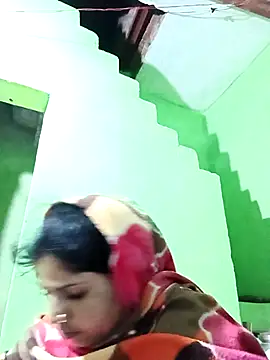 Snapshot of Karishma_cute chatting on November 2025 11:49:02 PM Karishma cute online show from November 2025 11:49:02 PM