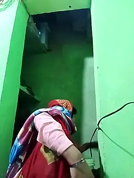 Snapshot of Karishma_cute chatting on November 2025 01:51:02 AM Karishma cute online show from November 2025 01:51:02 AM