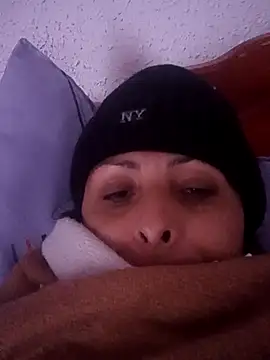 Mariapaula88 online show from November 2025 01:00:01 PM