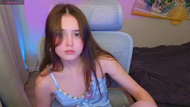 Snapshot of ViolaHight chatting on June 2026 11:27:02 PM ViolaHight online show from June 2026 11:27:02 PM