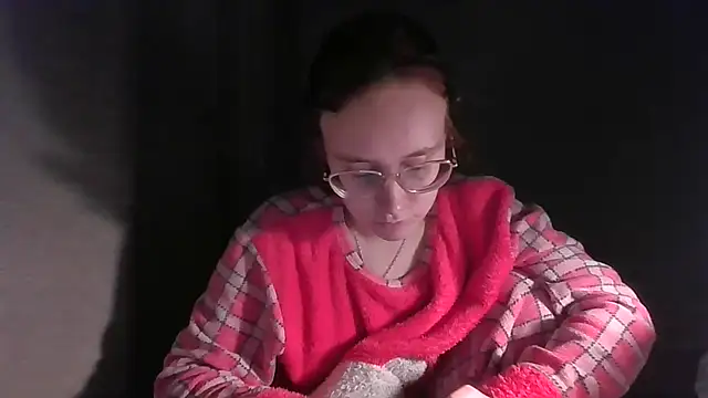 Snapshot of LuckySLove chatting on April 2026 07:22:01 PM LuckySLove online show from April 2026 07:22:01 PM