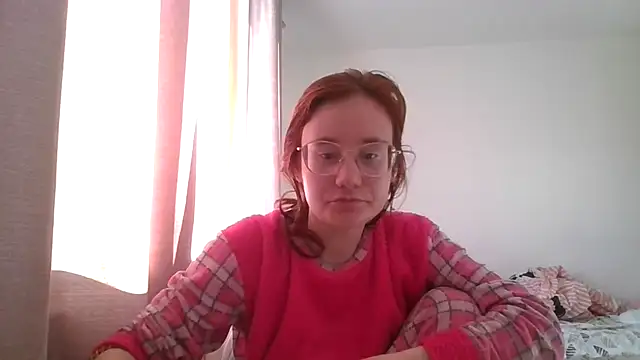 Snapshot of LuckySLove chatting on April 2026 03:06:01 PM LuckySLove online show from April 2026 03:06:01 PM