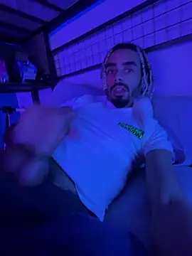 Snapshot of shadespider chatting on March 2026 07:35:01 AM shadespider online show from March 2026 07:35:01 AM