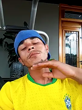 helfo2002 online show from October 2025 11:00:02 AM