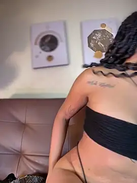 NovaFoxx online show from February 2026 08:05:01 PM