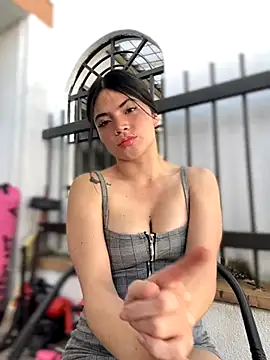 PamelaJonsom  online show from November 2025 01:57:01 PM