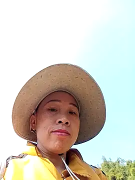 Manni john online show from December 2025 03:11:01 AM