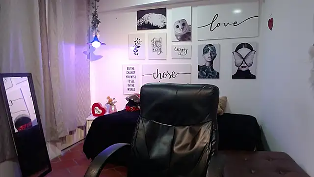 AmethystShadow17 online show from March 2026 08:02:02 PM