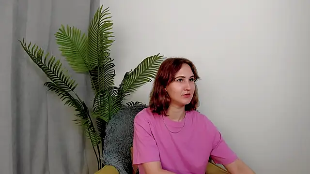 LeonidaMegill online show from October 2025 01:22:01 PM