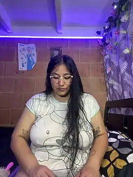 Snapshot of kassandra_luxury chatting on October 2025 04:27:01 AM kassandra luxury online show from October 2025 04:27:01 AM