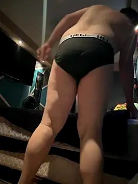 Snapshot of AlexRZ93 chatting on October 2025 11:16:01 PM AlexRZ93 online show from October 2025 11:16:01 PM