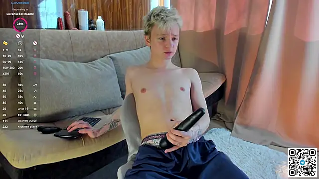 Snapshot of Logan_mett chatting on May 2026 01:16:02 PM Logan mett online show from May 2026 01:16:02 PM