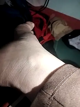 Amanda- ena- online show from November 2025 07:10:01 AM