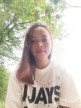 Nguyet2k4 online show from April 2026 10:55:02 PM