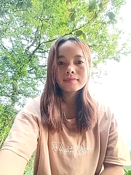 Snapshot of Nguyet2k4 chatting on April 2026 11:14:02 PM Nguyet2k4 online show from April 2026 11:14:02 PM
