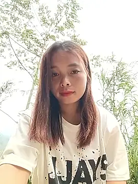 Snapshot of Nguyet2k4 chatting on April 2026 07:58:01 AM Nguyet2k4 online show from April 2026 07:58:01 AM