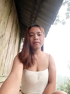 Snapshot of Nguyet2k4 chatting on May 2026 11:21:01 PM Nguyet2k4 online show from May 2026 11:21:01 PM