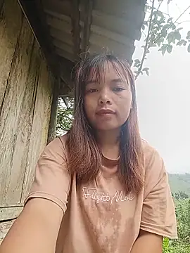 Snapshot of Nguyet2k4 chatting on May 2026 01:35:01 AM Nguyet2k4 online show from May 2026 01:35:01 AM