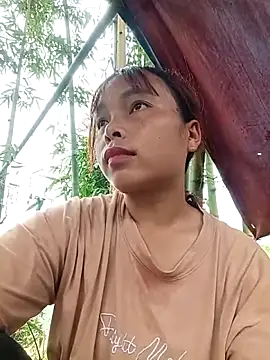 Snapshot of Nguyet2k4 chatting on May 2026 02:50:01 AM Nguyet2k4 online show from May 2026 02:50:01 AM