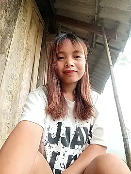 Snapshot of Nguyet2k4 chatting on May 2026 01:03:02 AM Nguyet2k4 online show from May 2026 01:03:02 AM