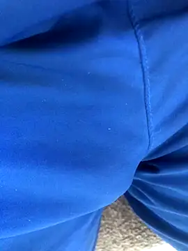 Snapshot of KneelToDaddy chatting on October 2025 11:00:02 AM KneelToDaddy online show from October 2025 11:00:02 AM