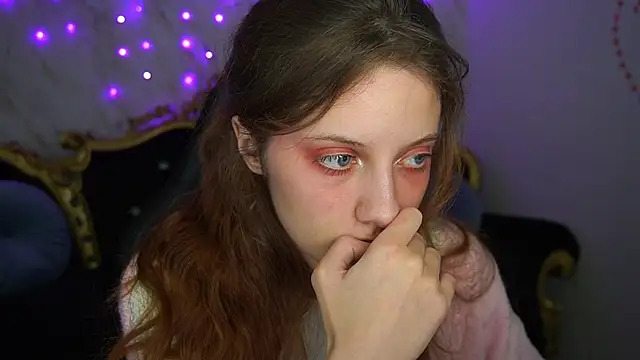 CuteeFoxy online show from February 2026 02:27:02 PM