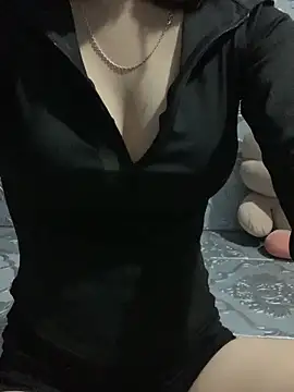 Katy68 online show from December 2025 01:39:01 PM