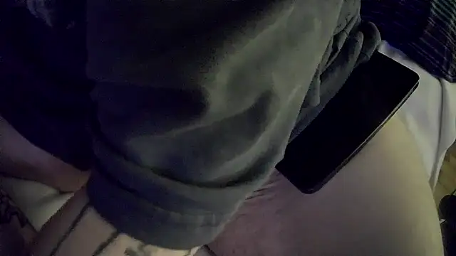 Snapshot of splatteringfun chatting on March 2026 06:29:01 AM splatteringfun online show from March 2026 06:29:01 AM