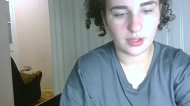 Kiki Catty online show from October 2025 07:36:02 PM