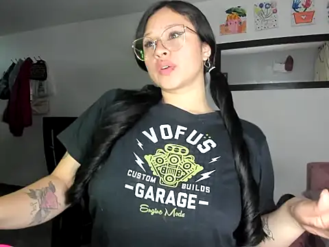  Emily vixen online show from November 2025 02:54:02 AM