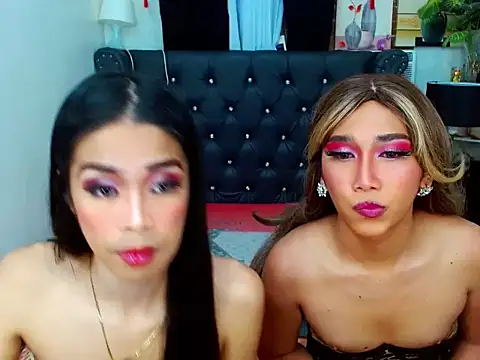 LovelyTs4U online show from November 2025 02:33:01 PM