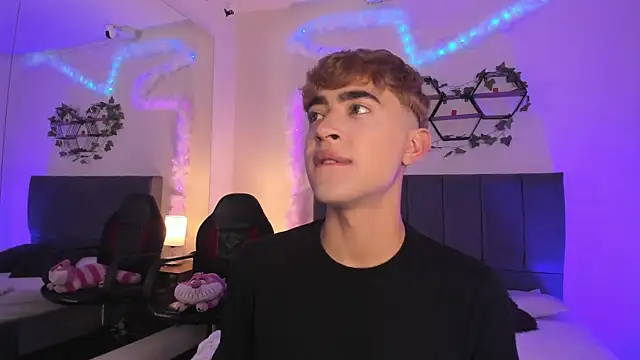 JustinCastiblanco online show from November 2025 11:38:02 AM