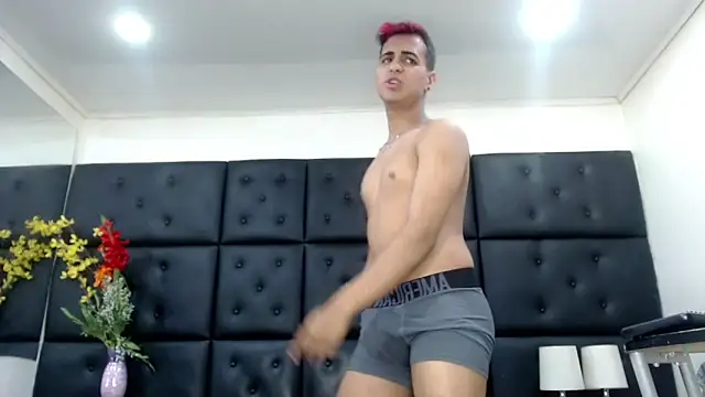 MarkoStorck online show from November 2025 08:00:01 PM