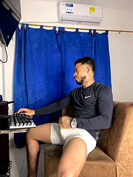 Kylian Alessandro online show from November 2025 11:33:02 AM