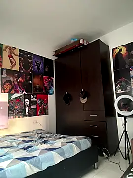 Kylian Alessandro online show from December 2025 08:58:01 PM