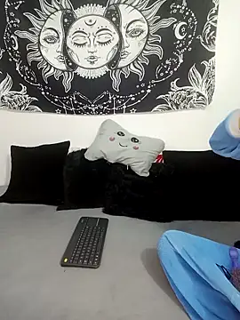 abby n emily online show from November 2025 12:15:02 PM