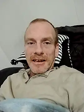 Snapshot of Wolfsexass chatting on October 2025 02:52:01 AM Wolfsexass online show from October 2025 02:52:01 AM