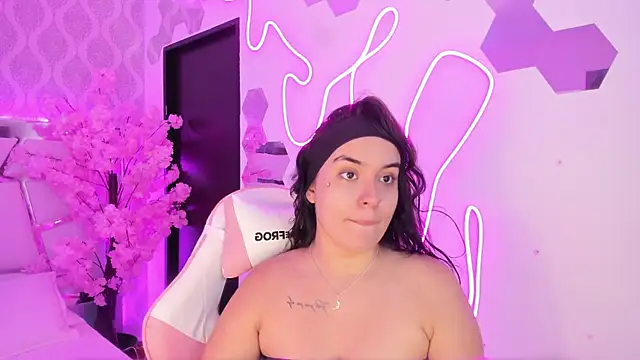 DevoraCarther online show from November 2025 01:44:01 PM