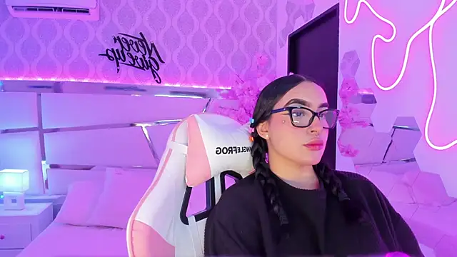 DevoraCarther online show from November 2025 03:16:02 PM