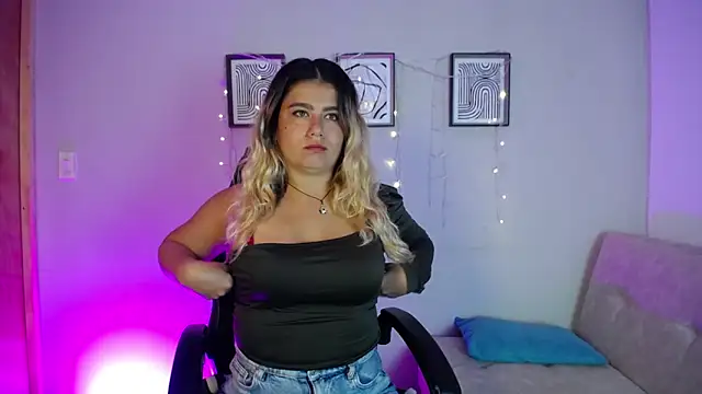 Sweet Bella Valery online show from April 2026 12:06:02 PM