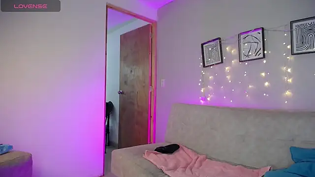 Sweet Bella Valery online show from April 2026 12:22:02 PM