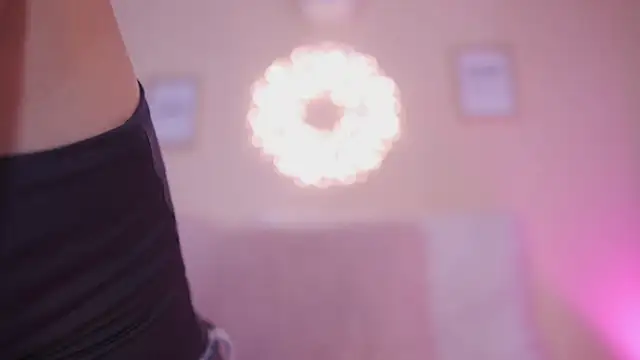 Meggie  online show from December 2025 11:58:01 PM